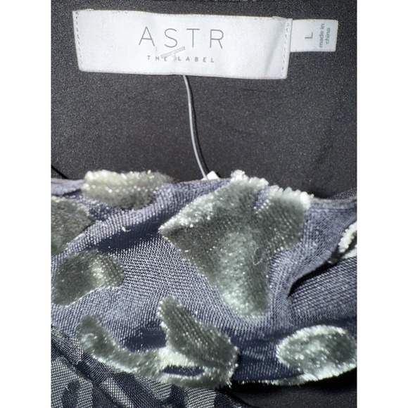 ASTR The Label Gabi Leopard Women's Mini Dress Large Dark Slate Burnout Cowl NWT - Picture 4 of 6